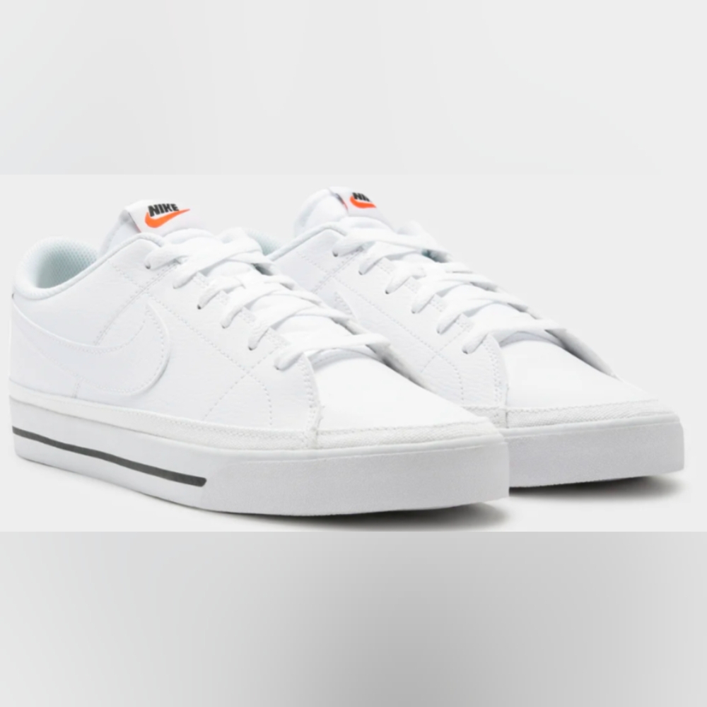 Nike Women's Court Legacy White Sneakers Size 10 Like New